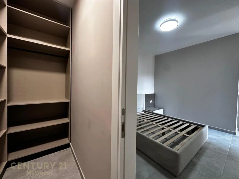 Tirane, shitet apartament 1+1 Kati 10, 76 m² 136.500 € 