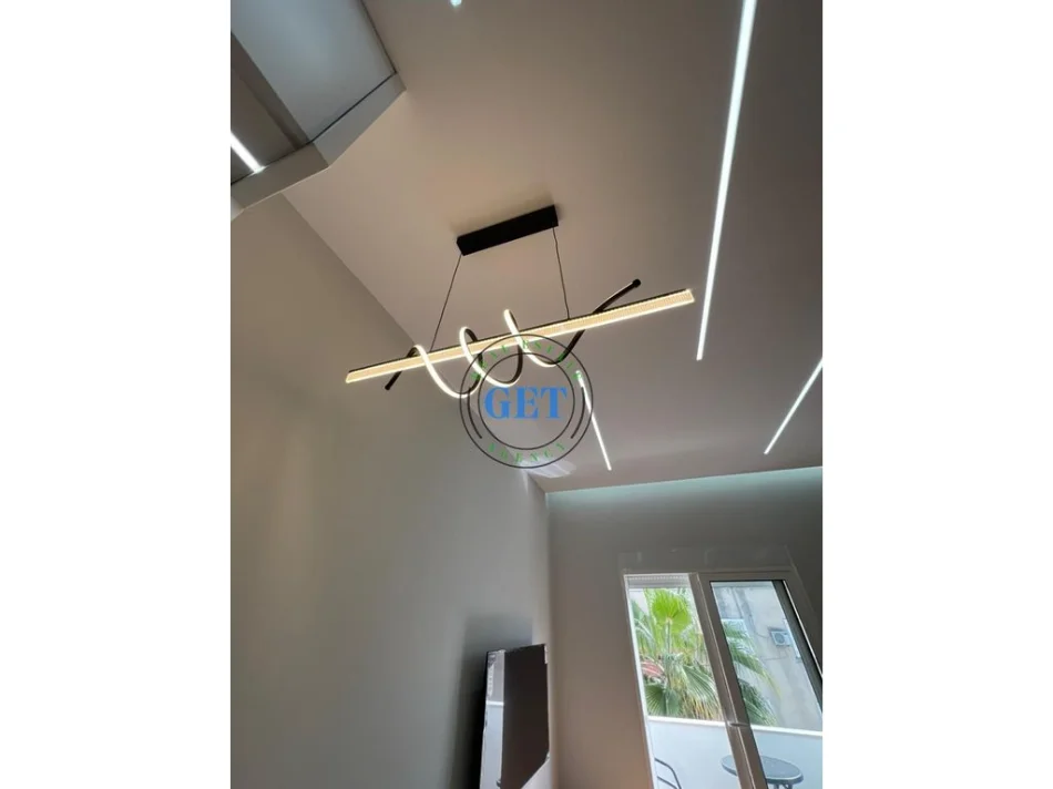 Durres, jepet me qera apartament 2+1 Kati 5, 75 m² 700 € (bulevardi kryesor)