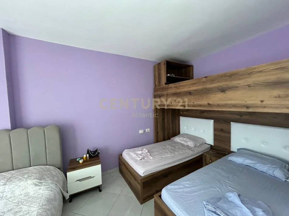 Durres, jepet me qera apartament 1+1+Ballkon Kati 5, 90 m² 350 € (PLAZH)