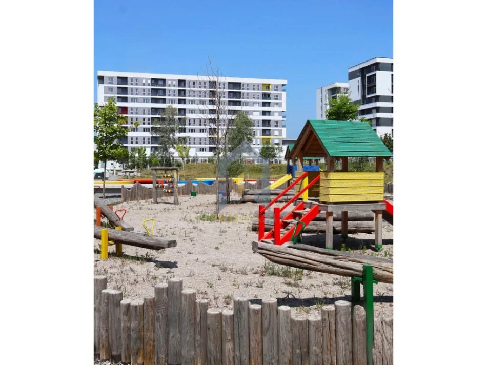 Tirane, shitet apartament 2+1+Ballkon Kati 1, 104 m² 120.083 € (Univers City apartament 2+1 per shitje)