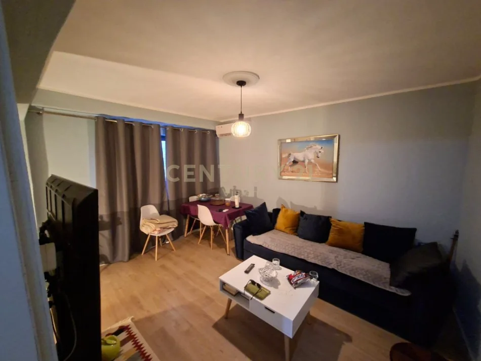 Shkoder, shitet apartament 1+1 Kati 2, 50 m² 67.500 € (stacioni i trenit)