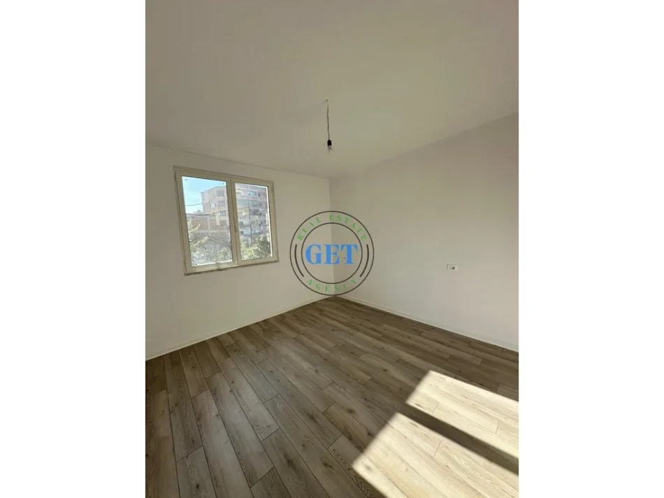 Durres, shitet apartament 2+1 Kati 3, 70 m² 85.000 € (Çezma e Ferrës)