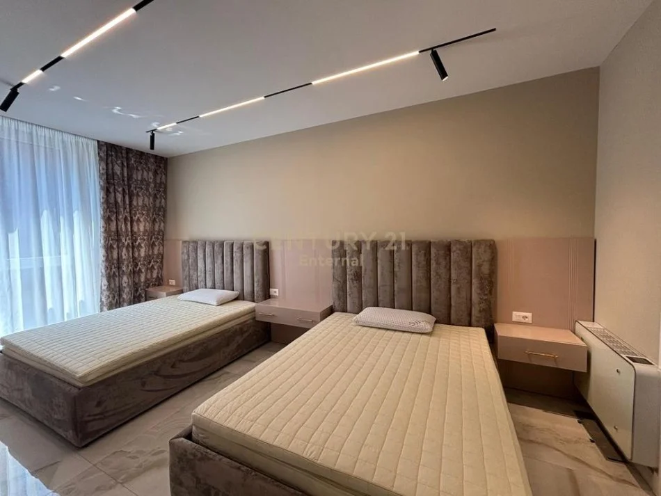 Tirane, shitet apartament 2+1 Kati 4, 119 m² 250.000 € 