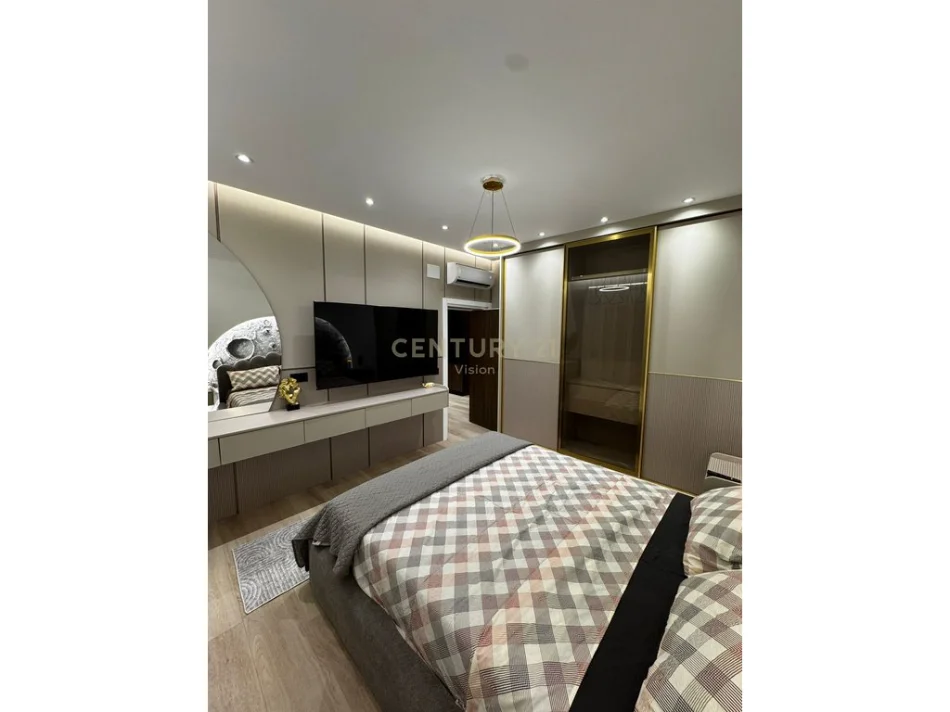 Shkoder, shitet apartament 2+1+Ballkon Kati 3, 69 m² 125.000 € (prane spitalit)