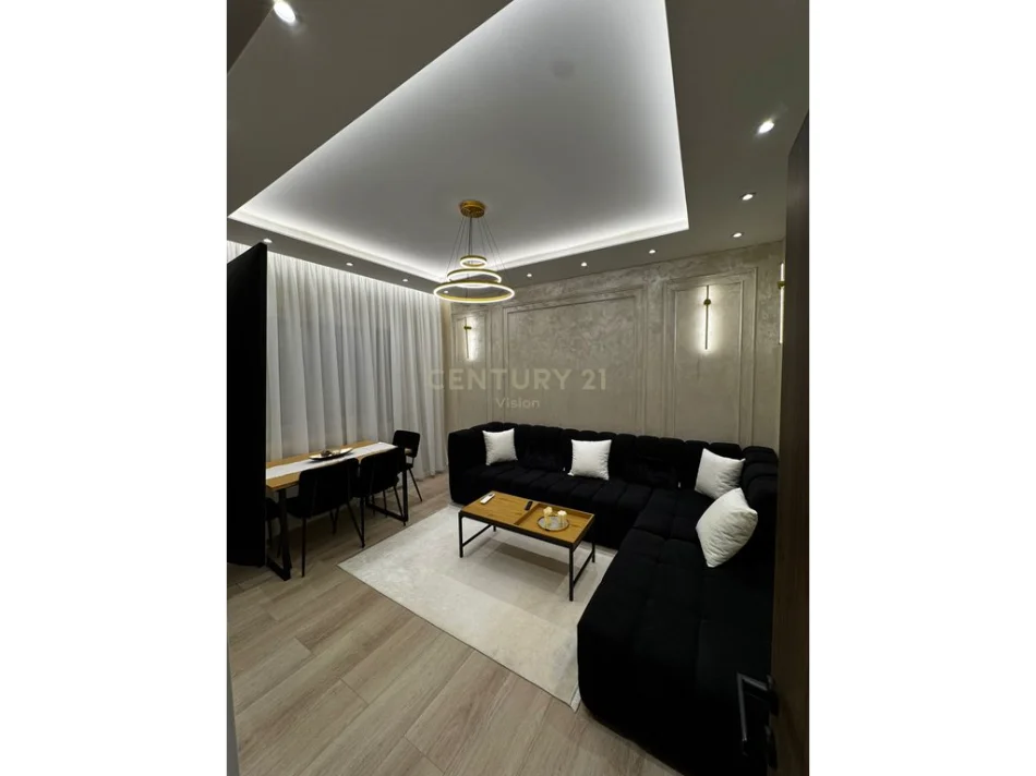 Shkoder, shitet apartament 2+1+Ballkon Kati 3, 69 m² 125.000 € (prane spitalit)