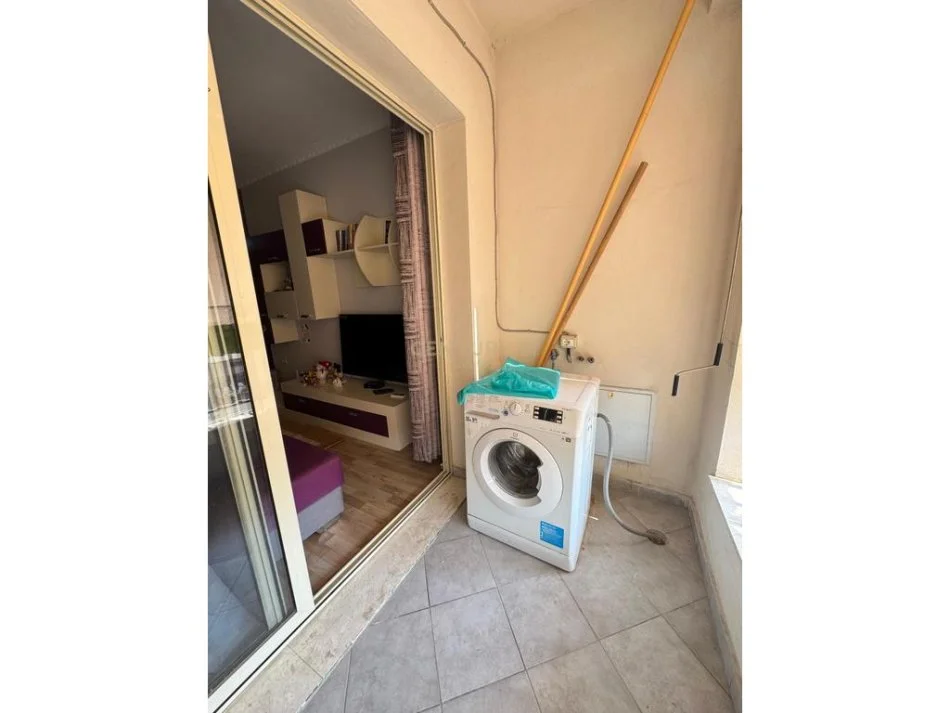 Tirane, jepet me qera apartament 2+1 Kati 7, 105 m² 450 € (MISTO MAME)