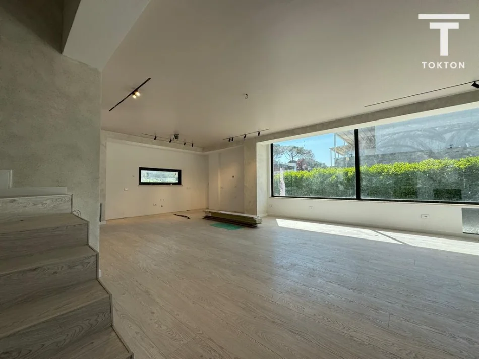 Durres, shitet Vile 2 Katshe Kati 2, 498 m² 780.000 € (GJiri i Lalzit)