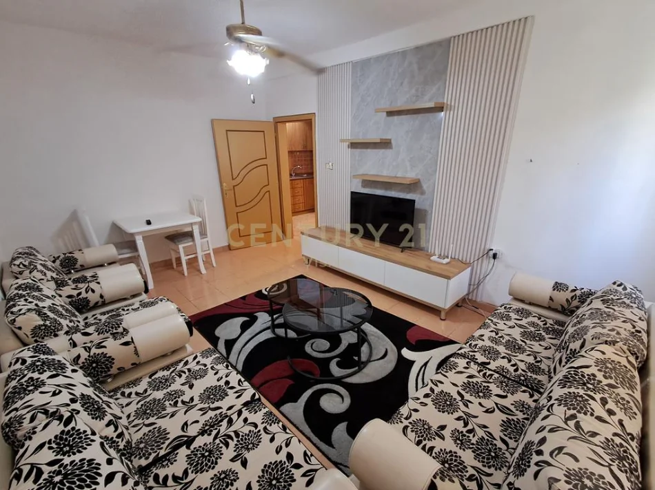 Shkoder, shitet apartament 1+1 Kati 1, 52 m² 60.000 € (dergut)