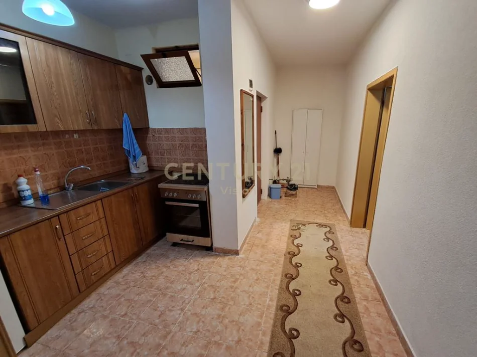 Shkoder, shitet apartament 1+1 Kati 1, 52 m² 60.000 € (dergut)