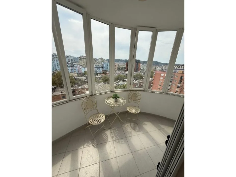 Tirane, jepet me qera apartament 1+1 Kati 9, 73 m² 1.400 € (Myslym Shyri)