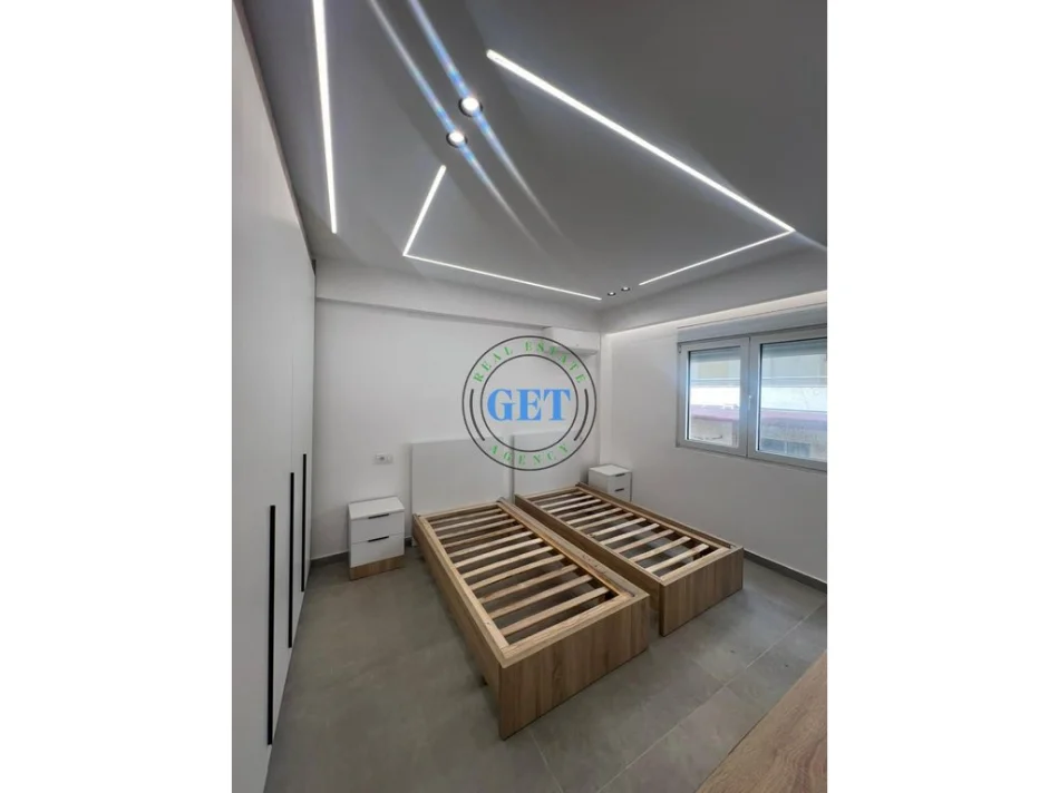 Durres, shitet apartament 2+1 Kati 3, 81 m² 160.000 € (Ish Rajoni)