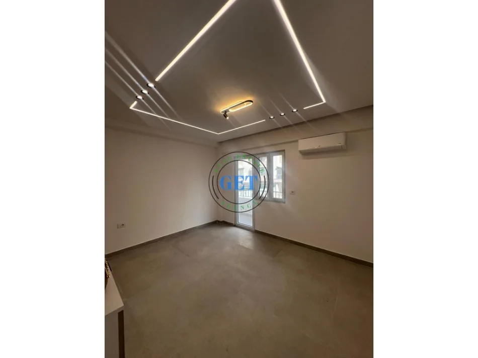 Durres, shitet apartament 2+1 Kati 3, 81 m² 160.000 € (Ish Rajoni)