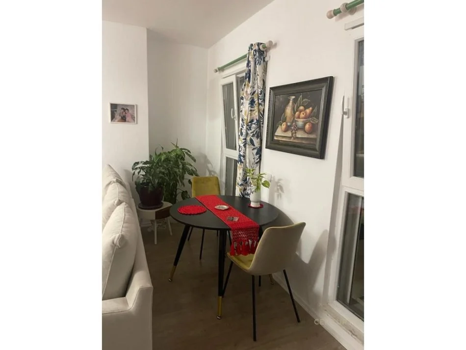 Tirane, jepet me qera apartament 2+1 Kati 7, 90 m² 460 € 