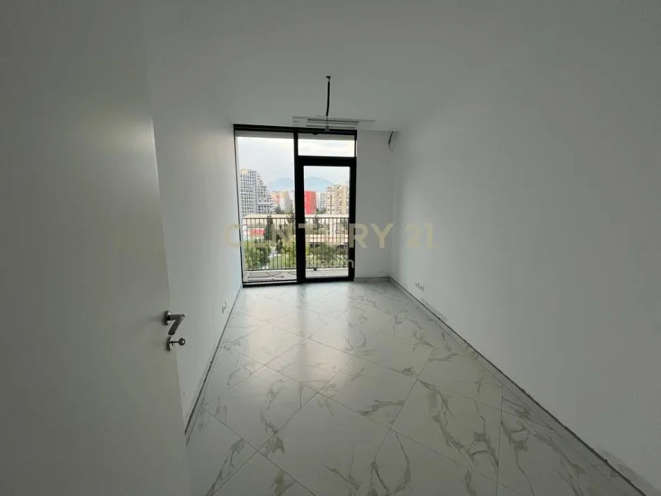 Tirane, jepet me qera zyre Kati 2, 100 m² 1.000 € (Lake View Residence)