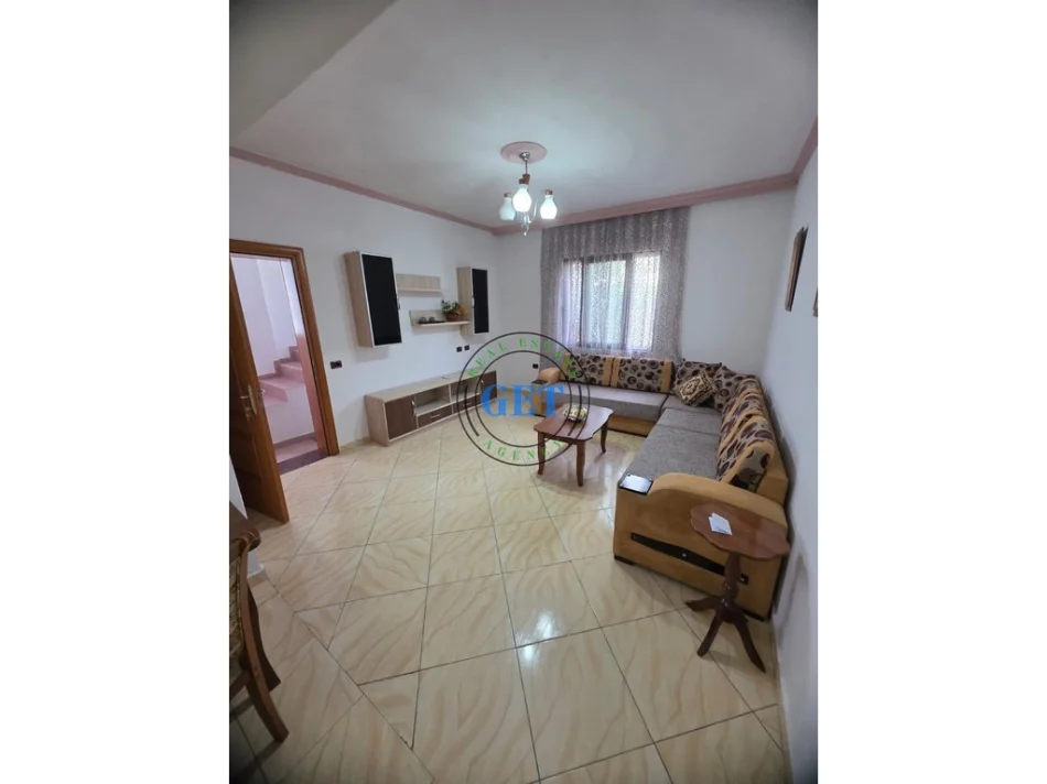 Durres, jepet me qera apartament 2+1 Kati 2, 100 m² 350 € (Vala Park)