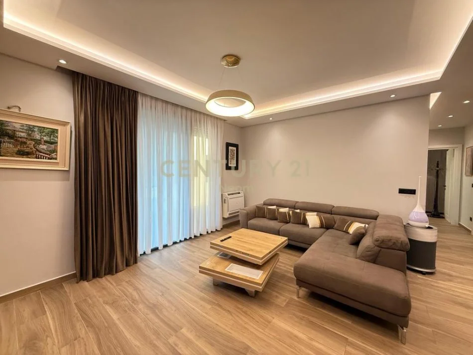 Tirane, jepet me qera apartament 2+1+Aneks+Ballkon Kati 2, 120 m² 1.500 € (Neom121066)