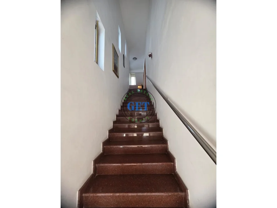 Durres, jepet me qera apartament 2+1 Kati 2, 100 m² 350 € (Vala Park)