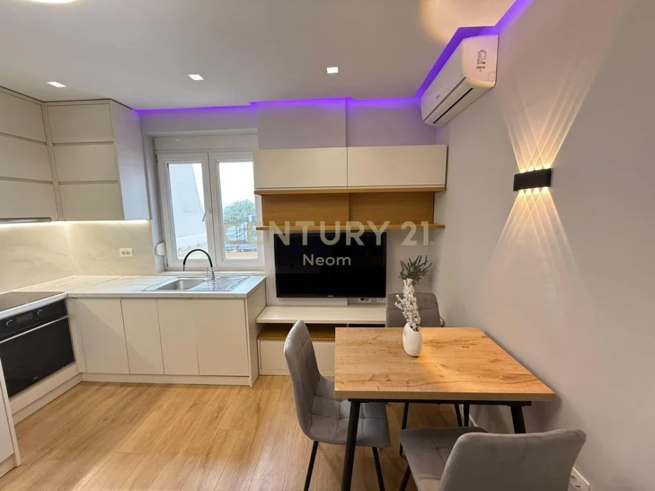 Tirane, shitet apartament 2+1+Aneks+Ballkon Kati 2, 67 m² 154.000 € (Neom121124)