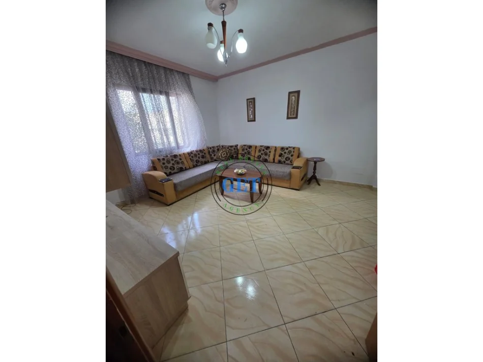 Durres, jepet me qera apartament 2+1 Kati 2, 100 m² 350 € (Vala Park)