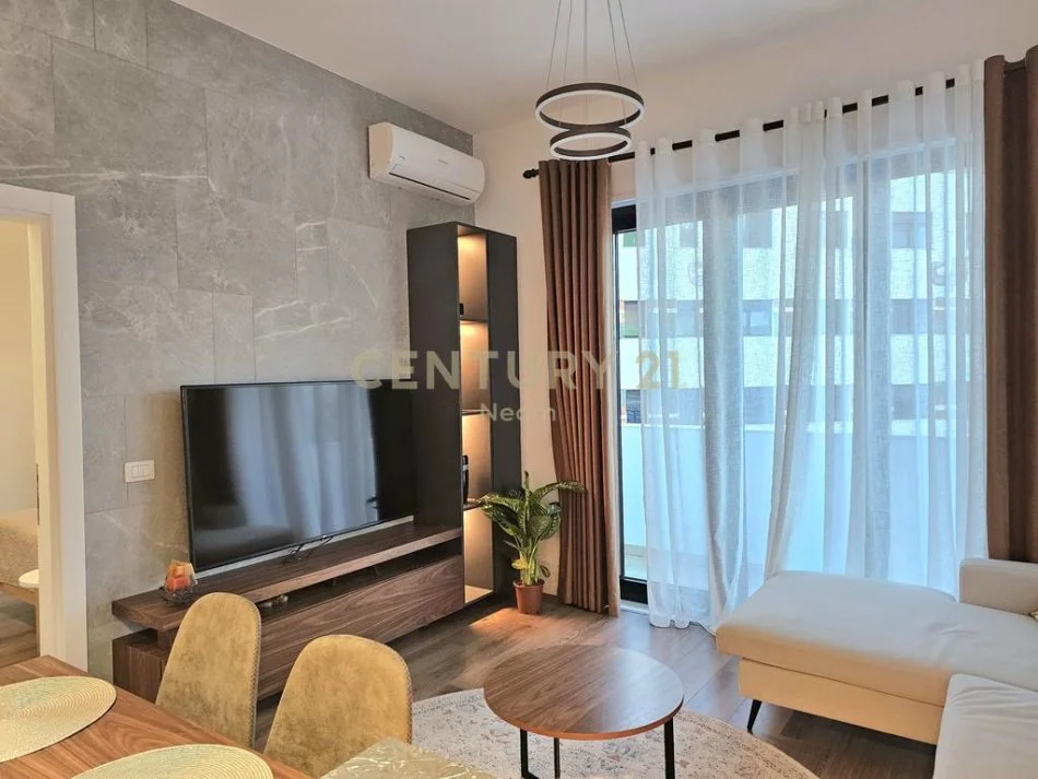 Tirane, jepet me qera apartament 2+1 Kati 2, 61 m² 1.000 € 