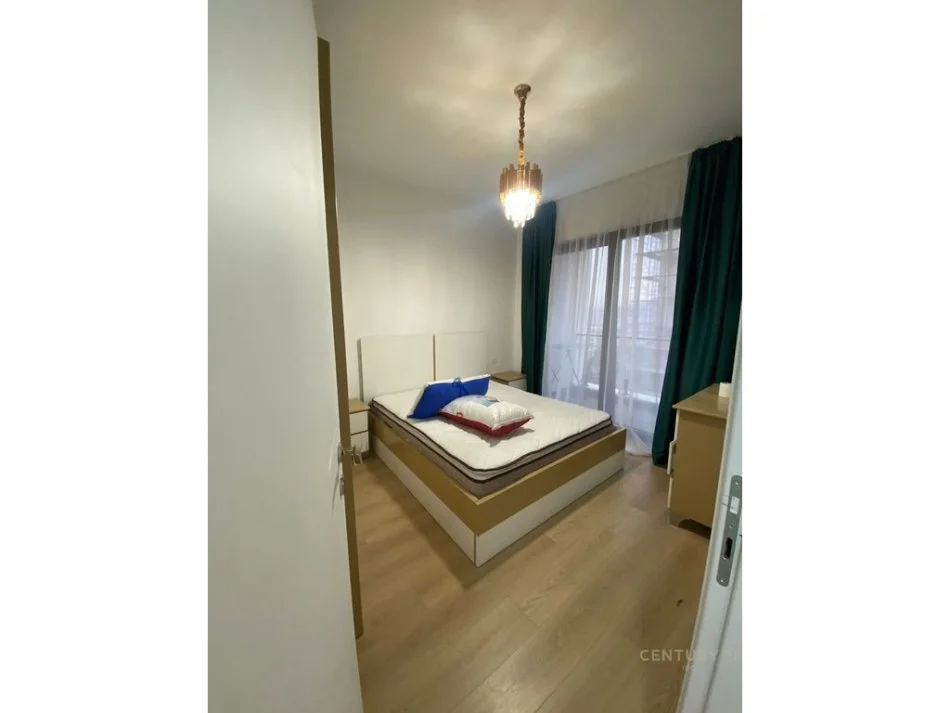 Tirane, jepet me qera apartament 2+1+Ballkon Kati 9, 70 m² 650 € (IRG121510)