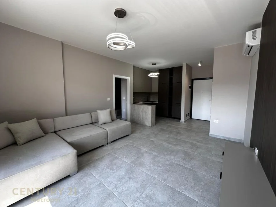 Tirane, shes apartament 2+1 Kati 10, 76 m² 136.500 € (Golden Park)