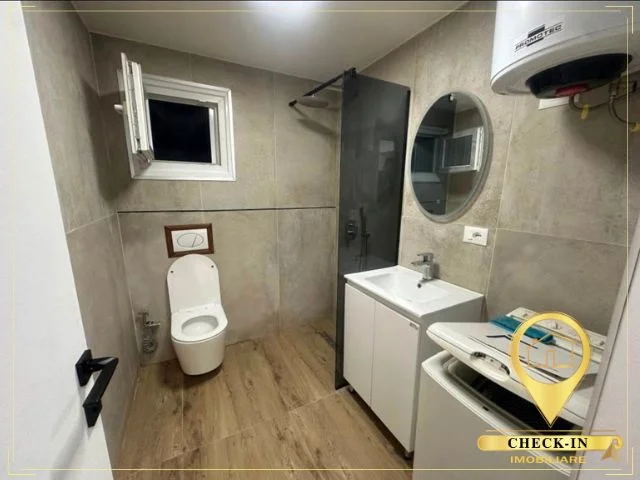 Tirane, jepet me qera zyre Kati 2, 78 m² 800 € (Bulevardi Bajram Curri)