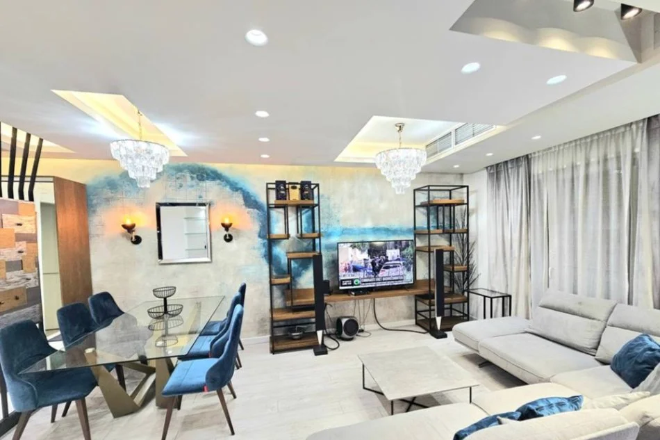 Tirane, jepet me qera apartament 2+1 Kati 4, 123 m² 1.500 € (Kopshti Botanik)