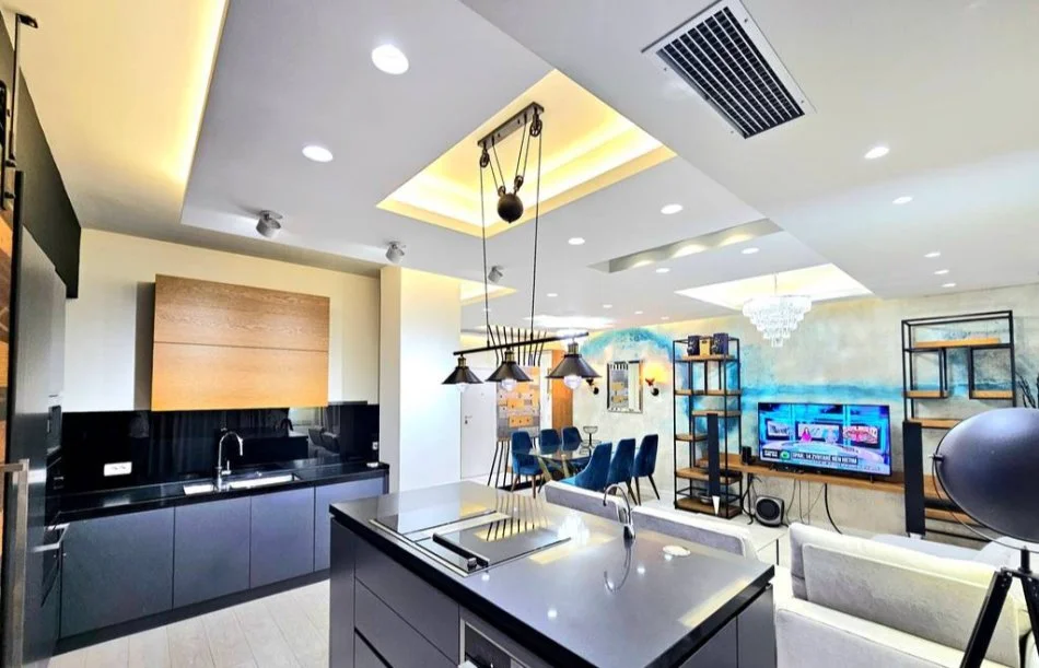 Tirane, jepet me qera apartament 2+1 Kati 4, 123 m² 1.500 € (Kopshti Botanik)