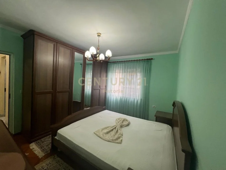 Tirane, jepet me qera apartament 1+1+Ballkon Kati 2, 58 m² 550 € (astoria121636)