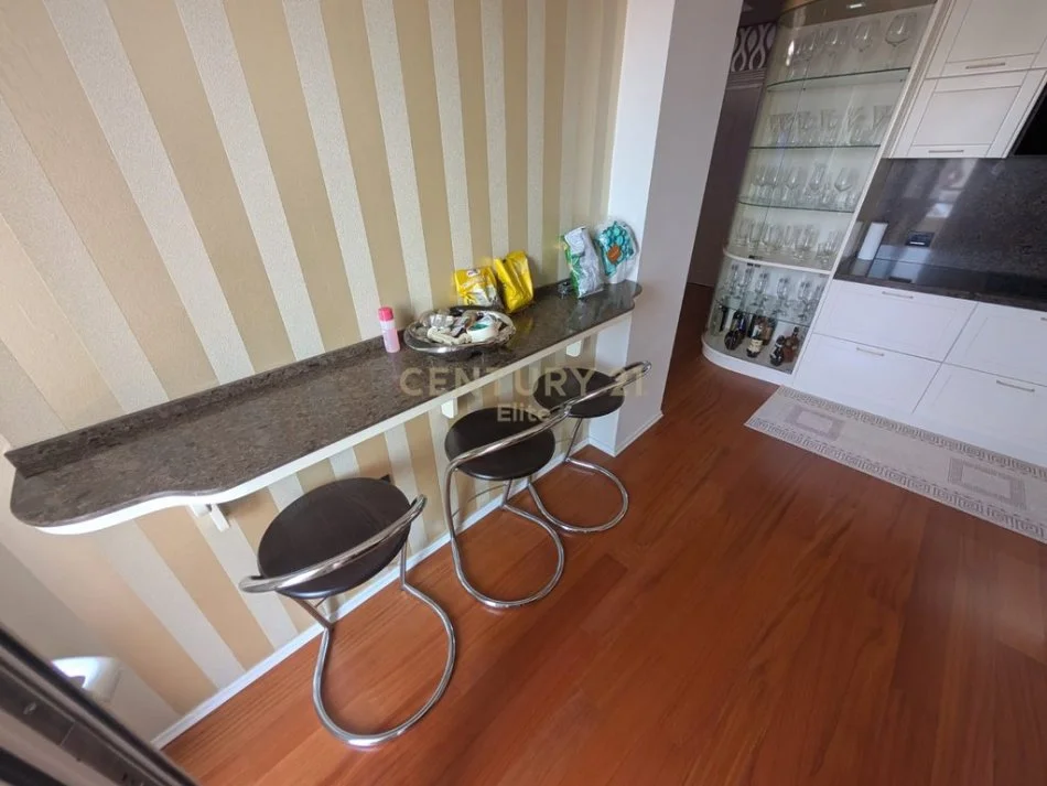 Tirane, shitet apartament 2+1 Kati 5, 145 m² 350.000 € (Kopshti Botanik/Zoologjik)