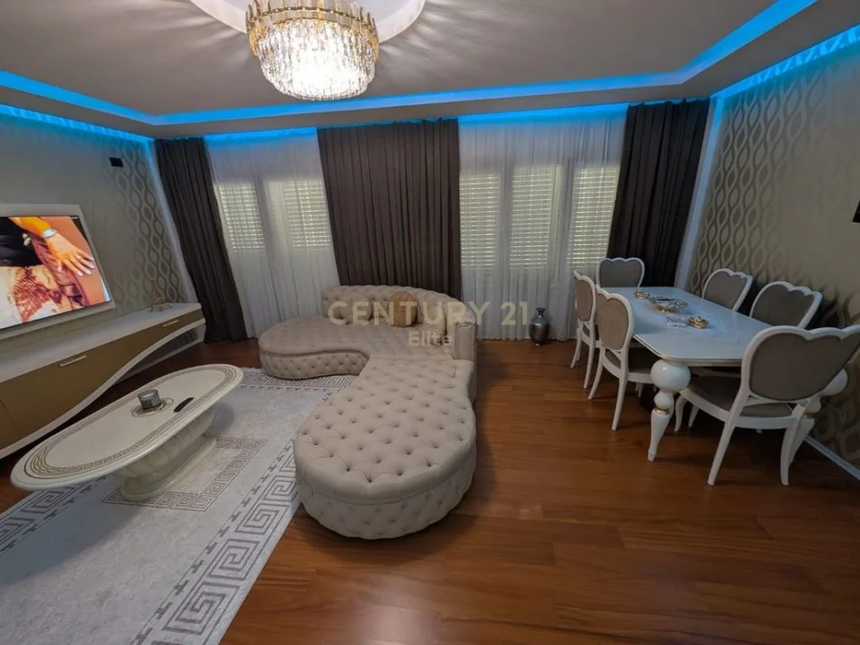 Tirane, shitet apartament 2+1 Kati 5, 145 m² 350.000 € (Kopshti Botanik/Zoologjik)