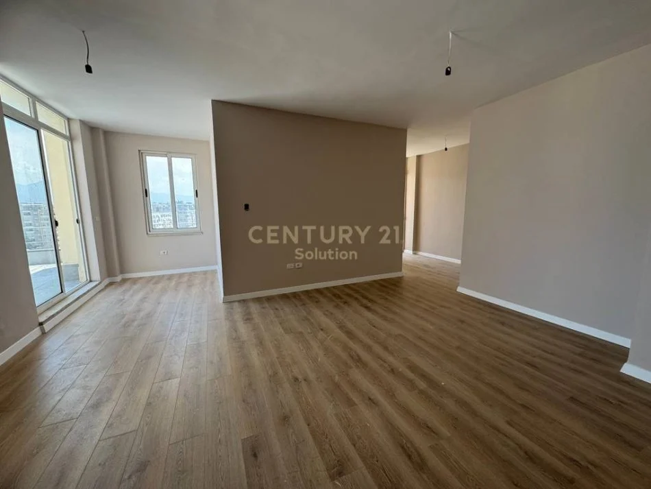 Tirane, shitet apartament Kati 9, 110 m² 170.000 € 