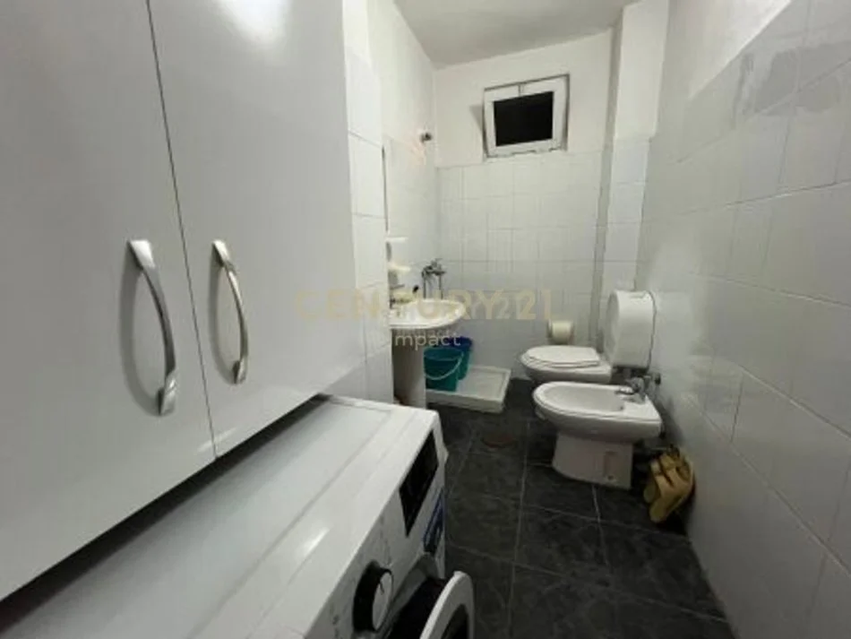 Tirane, shitet apartament 1+1 Kati 1, 61 m² 104.000 € 