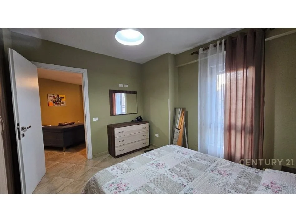 Tirane, jepet me qera apartament 2+1 Kati 8, 105 m² 800 € (Kompleksi Magnet)