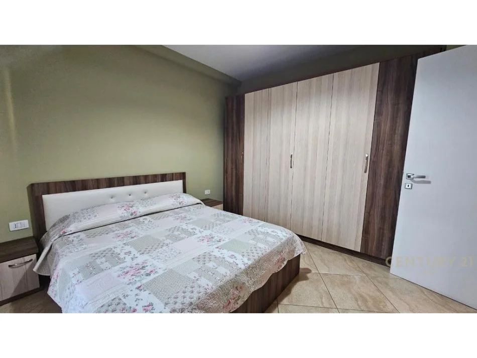 Tirane, jepet me qera apartament 2+1 Kati 8, 105 m² 800 € (Kompleksi Magnet)