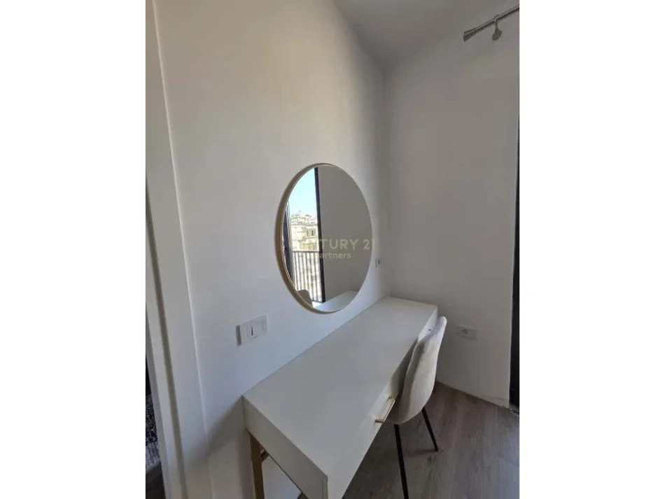 Tirane, jepet me qera apartament 2+1 Kati 3, 100 m² 800 € (Don Bosko)