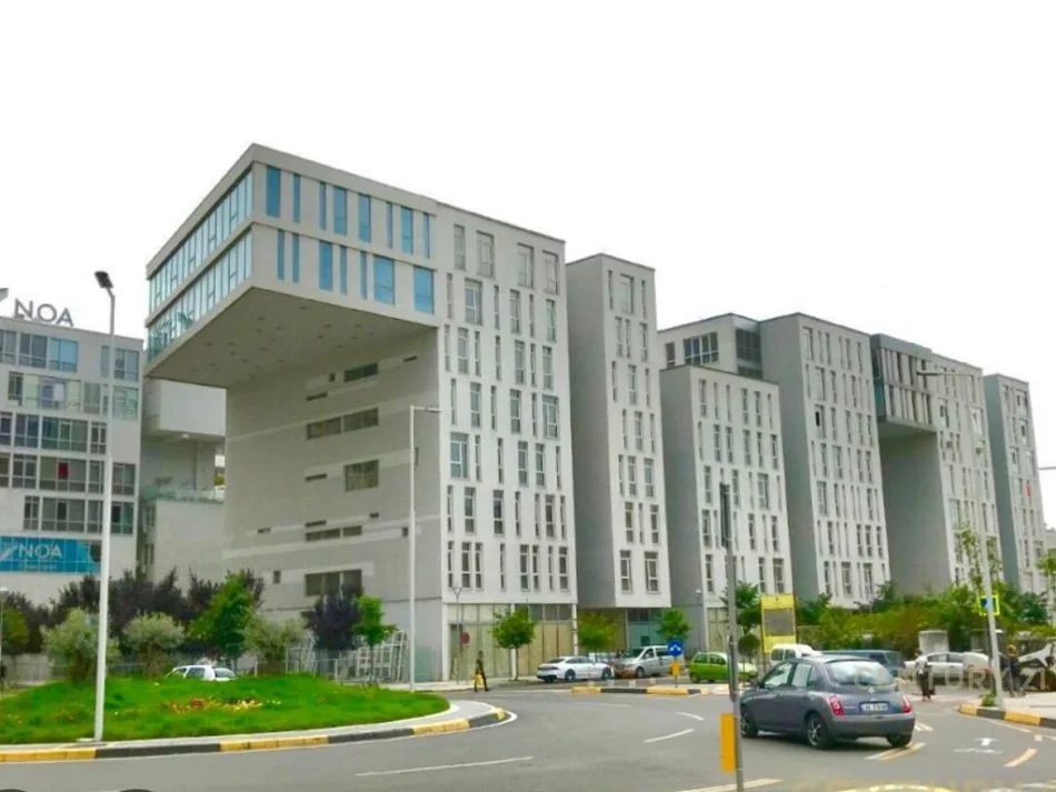 Tirane, shitet apartament , 430.000 € (Komuna e Parisit)