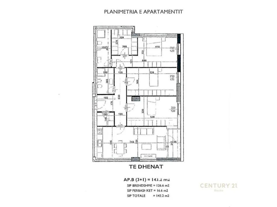 Tirane, shitet apartament , 430.000 € (Komuna e Parisit)