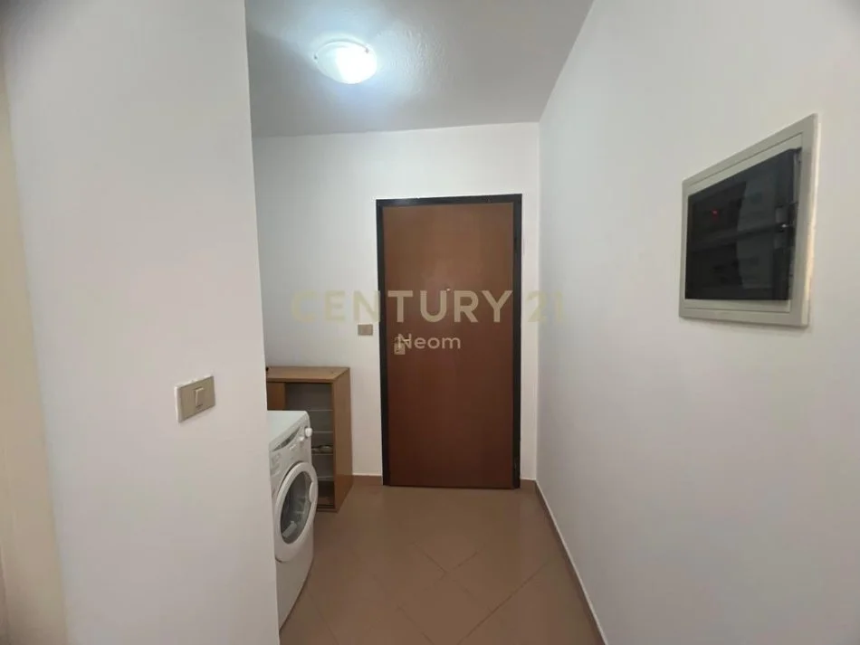 Jepet me qera apartament 2+1+Ballkon Kati 6, 102 m² 700 €