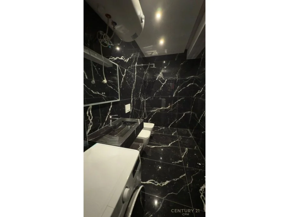 Tirane, jepet me qera apartament 1+1 Kati 2, 77 m² 800 € (Kodra e Diellit Residence 2)