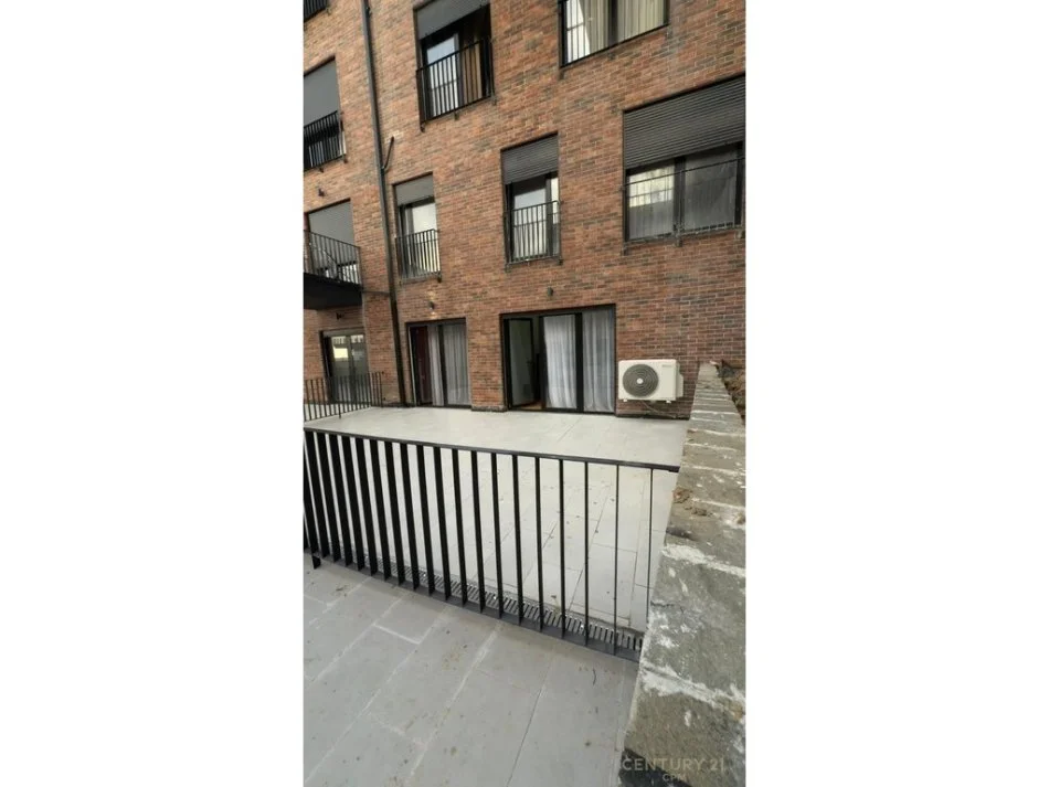 Tirane, jepet me qera apartament 1+1 Kati 2, (Kodra e Diellit)