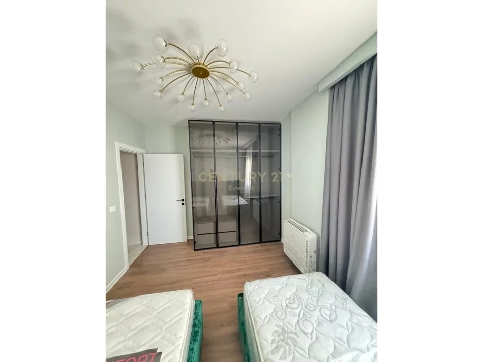 Shqiperi, jepet me qera apartament 2+1 Kati 2, 110 m² 1.000 € (FARKE)