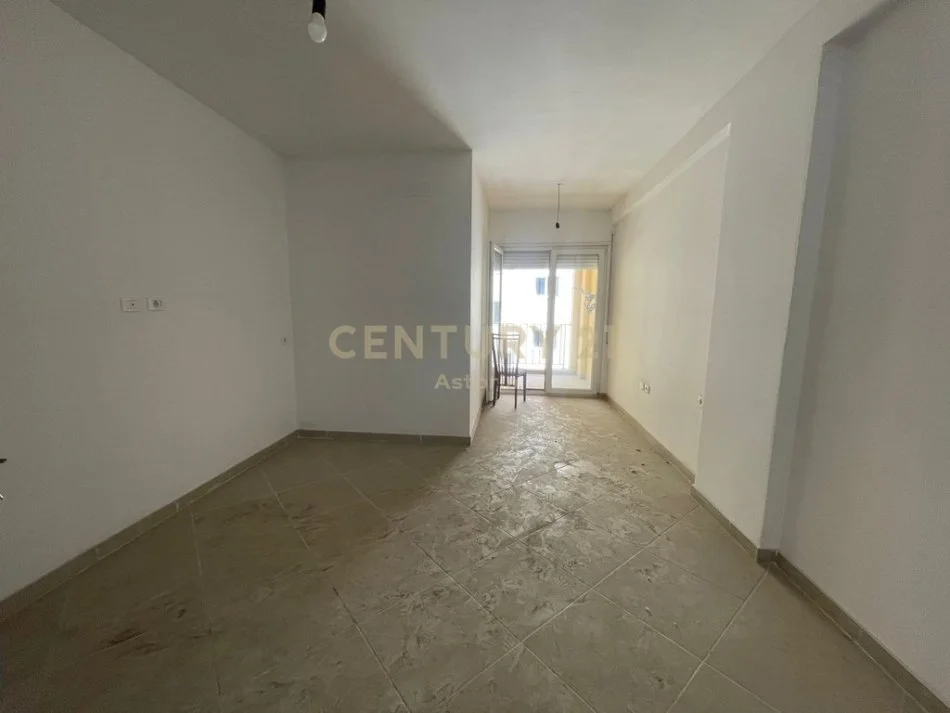 Tirane, shitet apartament Kati 3, 118 m² 200.000 € 