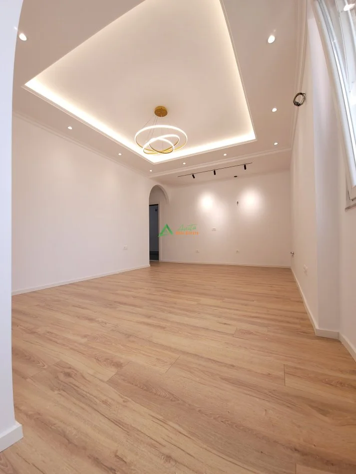 Tirane, shitet apartament 1+1, Kati 7, 58 m² 120,000 € (Zogu i Zi)