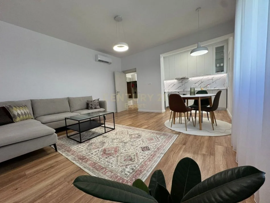 Tirane, jepet me qera apartament 2+1 Kati 5, 88 m² 850 € (Tirana e re SHESHI WILLSON)