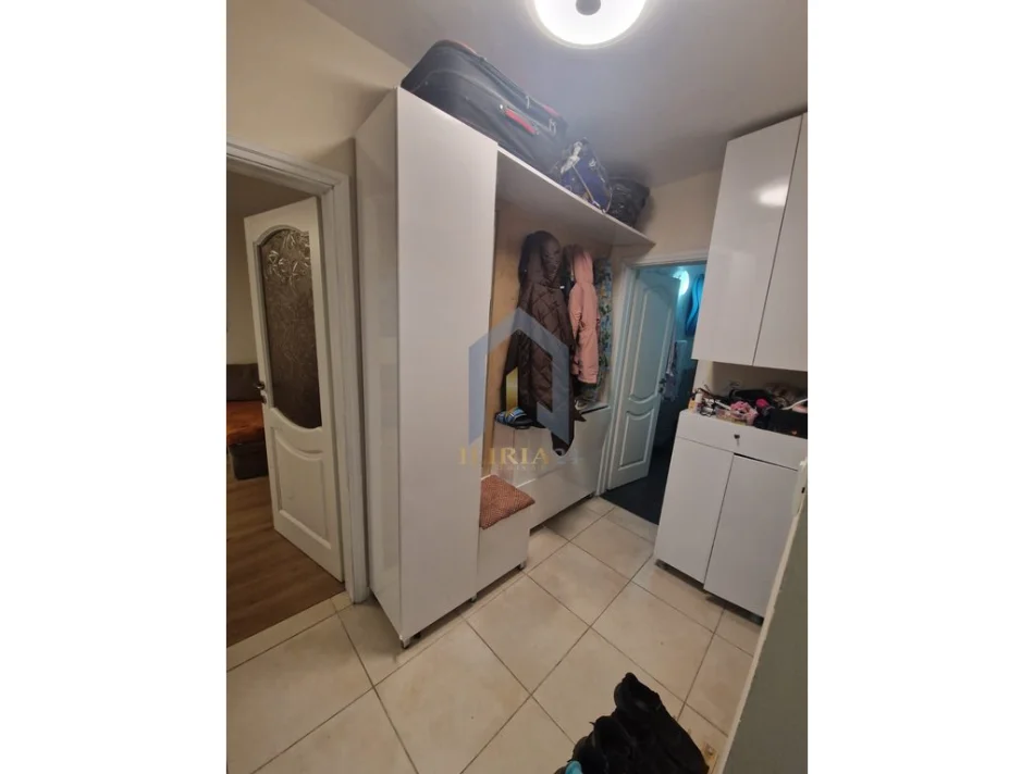 Tirane, shitet apartament 1+1+Ballkon Kati 4, 49 m² 125.000 € (Apartament 1+1 per shitje tek Harry Fultz)