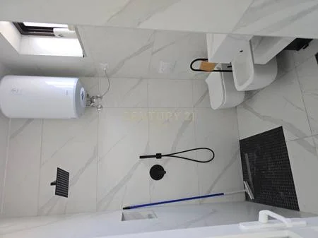 Tirane, jepet me qera Vile 2+1+Aneks+Ballkon Kati 0, 127 m² 1.200 € (Prane shkolles Misto Mame)