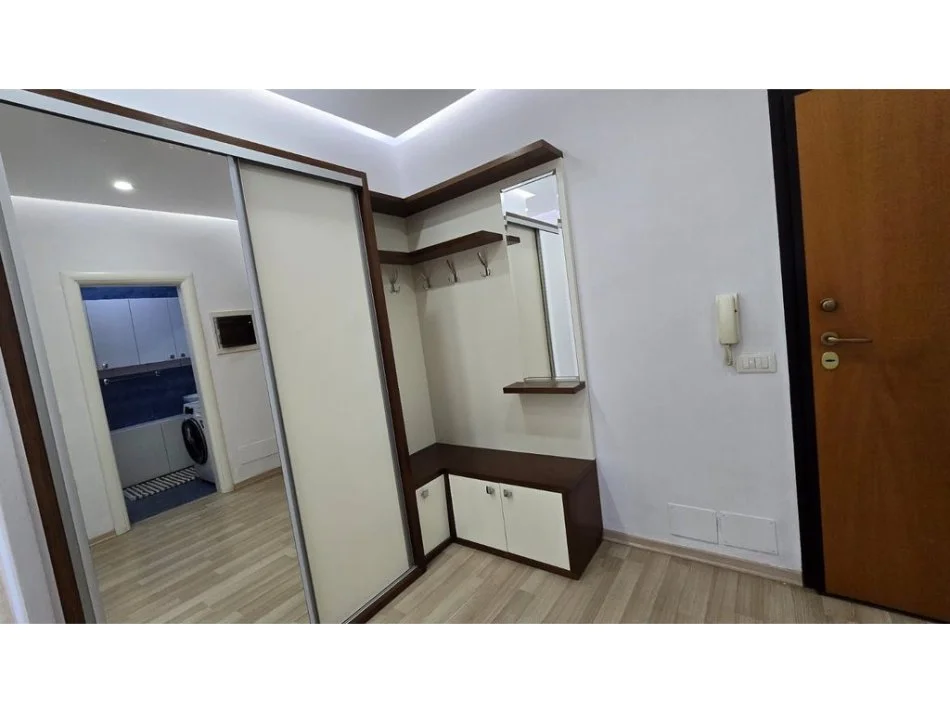 Tirane, jepet me qera apartament 2+1 Kati 16, 120 m² 1.200 € (9 Kateshet Tirana Albania)