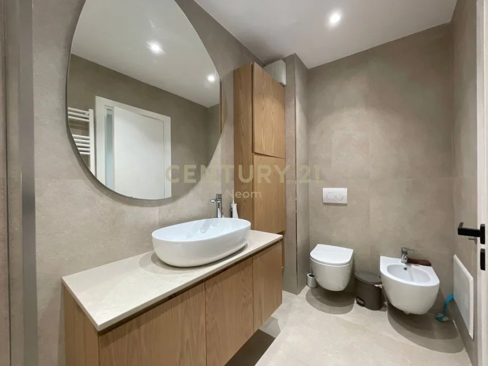 Tirane, shitet apartament 3+1+Aneks+Ballkon Kati 3, 165 m² 355.000 € (Neom122529)